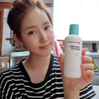 리더스코스메틱 리더스 카밍 바이오틱스 에센스 워터 — 5점을 준 리뷰어가 2022년 5월 올린 사용 사진