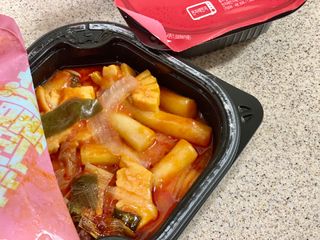 한성기업 무볼레 닭떡볶이+해물떡볶이 2종 세트 — 5점을 준 리뷰어가 2021년 9월 올린 사용 사진