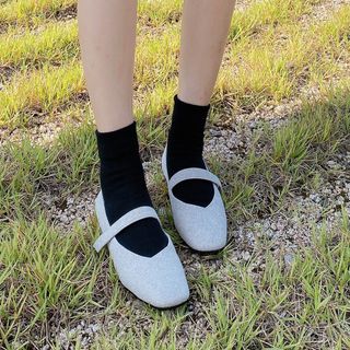 로서울 Rowie mary jane shoes Velvet, Ecoclean — 5점을 준 리뷰어가 2021년 9월 올린 사용 사진