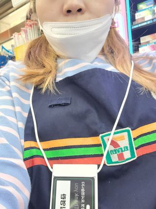 플러스엑스 오브젝트 [듀얼프레임] 플러스엑스 사원증 케이스 릴홀더 목걸이 심플 명찰 독일 디자인 어워드 수상 — 5점을 준 리뷰어가 2022년 4월 올린 사용 사진