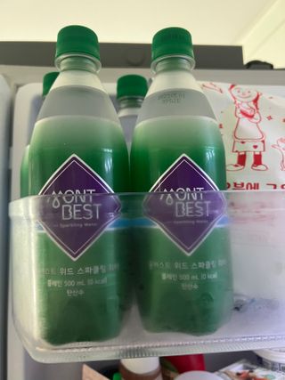 몽베스트 Montbest with Sparkling water Plain 20병 — 5점을 준 리뷰어가 2022년 7월 올린 사용 사진