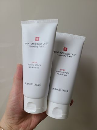 바디셀런스 벤토나이트 데일리 약산성 딥클렌징폼 120ml — 5점을 준 리뷰어가 2022년 1월 올린 사용 사진