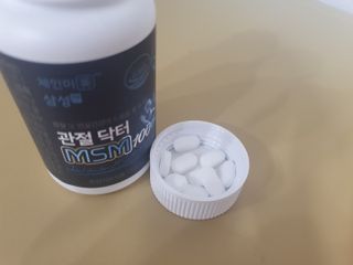 체인미 관절 및 연골건강에 도움을 줄수있는 관절닥터 MSM100 — 5점을 준 리뷰어가 2021년 11월 올린 사용 사진