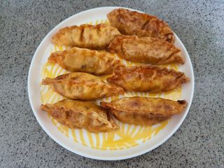 한만두 진한 해물맛 짬뽕만두 1kg — 4.5점을 준 리뷰어가 2021년 4월 올린 사용 사진