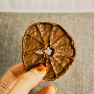 프루낵 제주감귤 초코12봉입 4종(화이트초코,다크초코,요구르트초코,콜라초코)  57.6g(4.8g*12봉입) !!! — 5점을 준 리뷰어가 2022년 11월 올린 사용 사진