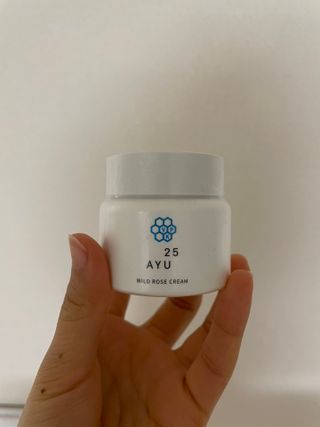 AYU25[아유트웬티파이브]다마스크로즈워터 베이스 천연 수분 촉촉 크림 — 5점을 준 리뷰어가 2021년 4월 올린 사용 사진