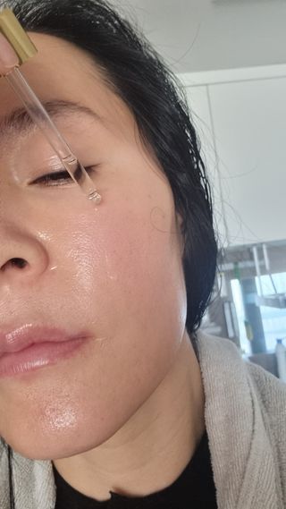 스킨큐어 산다화 비타민c 화이트닝 에센스 30ml — 4점을 준 리뷰어가 2024년 1월 올린 사용 사진