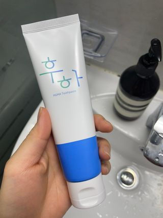 [심폐소생소] 무불소 임산부 천연 치약 — 5점을 준 리뷰어가 2021년 11월 올린 사용 사진