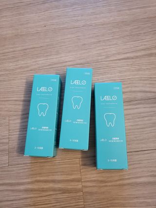 치과에서 쓰는 치약 _ 라벨제로 저불소 꼬마, 키즈, 유아, 베이비, 주니어 안전한 어린이치약 — 5점을 준 리뷰어가 2022년 10월 올린 사용 사진