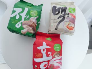 [풀무원] 자연은맛있다 정면, 백면, 홍면  세트 — 5점을 준 리뷰어가 2021년 4월 올린 사용 사진