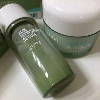 김정문알로에 큐어 큐어 알로에 리프레쉬 젤리 세럼, 큐어 알로에 하이드로 젤리 크림 — 5점을 준 리뷰어가 2021년 3월 올린 사용 사진