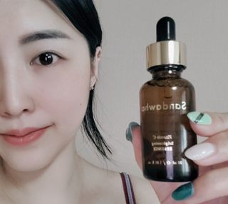스킨큐어 산다화 비타민c 화이트닝 에센스 30ml — 5점을 준 리뷰어가 2021년 7월 올린 사용 사진