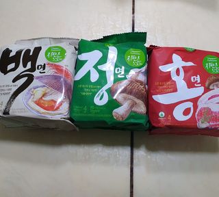 [풀무원] 자연은맛있다 정면, 백면, 홍면  세트 — 5점을 준 리뷰어가 2021년 4월 올린 사용 사진