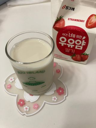 빙그레 우유얌 초코 / 우유얌 딸기 — 5점을 준 리뷰어가 2021년 4월 올린 사용 사진