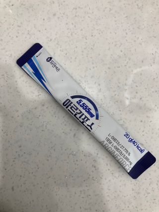 자연에온 아르긴포스 L-아르기닌 5555mg 스틱 15개입 1박스 — 5점을 준 리뷰어가 2021년 4월 올린 사용 사진