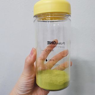 프로티원 단백질쉐이크 녹차맛 2주분 1통+보틀 — 5점을 준 리뷰어가 2021년 5월 올린 사용 사진