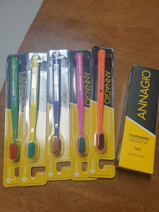 [지오클린] 안나지오 구취케어  기능성 치약 칫솔 세트 (칫솔 5 개+치약 100g 1 개 ) — 5점을 준 리뷰어가 2022년 7월 올린 사용 사진