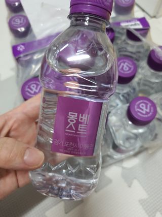몽베스트 [MONTBEST] 330mL 20병 — 5점을 준 리뷰어가 2021년 10월 올린 사용 사진