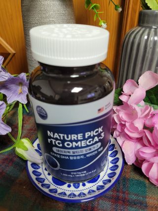 서울약사신협 네이처픽_알티지오메가3_1,205mg x 180캡슐 — 5점을 준 리뷰어가 2021년 9월 올린 사용 사진