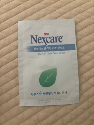3M 넥스케어 블레미쉬 여드름패치 릴리프 111매(짜기 전 케어) +알코올스왑 증정 — 4.5점을 준 리뷰어가 2024년 5월 올린 사용 사진