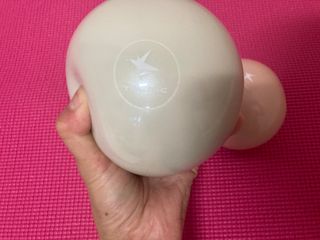 트라택 쿠셔닝 웨이트볼 0.5kg + 1kg SET — 5점을 준 리뷰어가 2022년 6월 올린 사용 사진