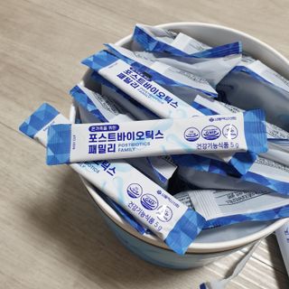 서울약사신협_포스트바이오틱스패밀리_5g x 100포 — 5점을 준 리뷰어가 2021년 5월 올린 사용 사진