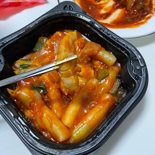 한성기업 무볼레 닭떡볶이+해물떡볶이 2종 세트 — 5점을 준 리뷰어가 2021년 10월 올린 사용 사진
