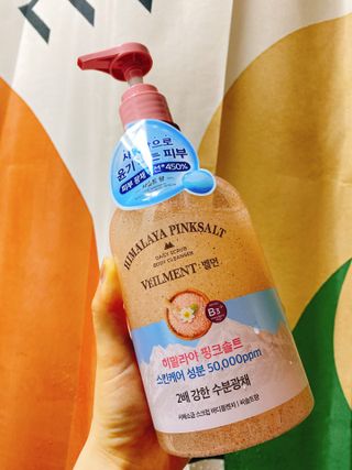 벨먼 내추럴스파 수분광채 스크럽 바디워시 600ml 5종 — 4.5점을 준 리뷰어가 2022년 5월 올린 사용 사진