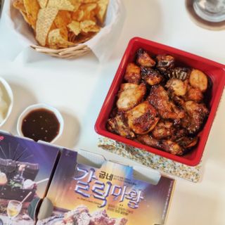 롯데제과 도리토스 갈비천왕치킨맛 X 굽네 갈비천왕 — 5점을 준 리뷰어가 2021년 7월 올린 사용 사진
