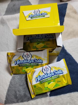 마요라 히말라야 솔트 캔디 2종-페퍼민트 맛, 라임민트 맛 — 5점을 준 리뷰어가 2022년 11월 올린 사용 사진