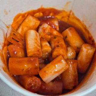 나우  [요리궁리] B타입 ( 매콤, 치즈, 매콤까르보 ) 꽃떡볶이 6개입 세트 — 5점을 준 리뷰어가 2025년 4월 올린 사용 사진