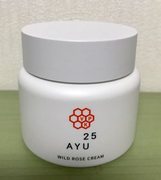 AYU25[아유트웬티파이브]다마스크로즈워터 베이스 천연 수분 촉촉 크림 — 5점을 준 리뷰어가 2021년 3월 올린 사용 사진