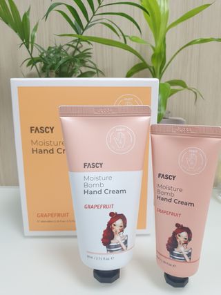 파시 FASCY 高保湿ハンドクリーム40ml+80ml セット — 4.5점을 준 리뷰어가 2021년 8월 올린 사용 사진