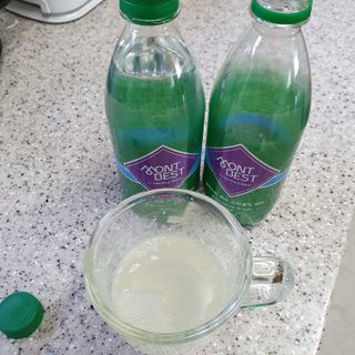 몽베스트 Montbest with Sparkling water Plain 20병 — 5점을 준 리뷰어가 2022년 7월 올린 사용 사진