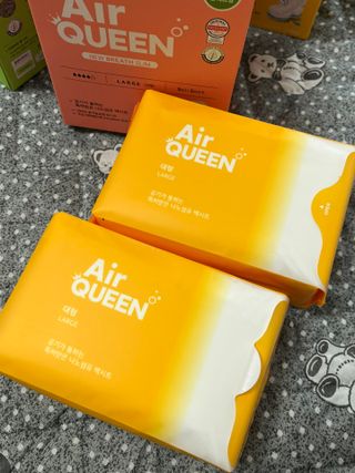 에어퀸 뉴브레스 유기농 생리대 4종 (팬티라이너 20P + 중형 10P + 대형 10P + 오버나이트 8P)_체험단 2차 — 5점을 준 리뷰어가 2024년 11월 올린 사용 사진