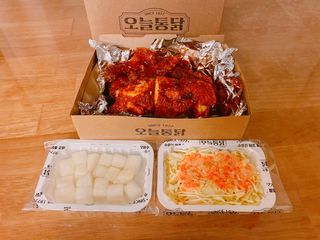 [오늘통닭 수유본점] 콘치즈닭 — 5점을 준 리뷰어가 2021년 1월 올린 사용 사진