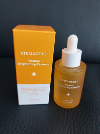 체르엠 스템앤셀 비타민 브라이트닝 에센스 30ml 1개 — 5점을 준 리뷰어가 2021년 10월 올린 사용 사진