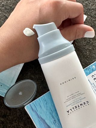 [스킨1004] 마다가스카르 센텔라 히알루-시카 워터핏 선세럼 50ml — 5점을 준 리뷰어가 2024년 5월 올린 사용 사진