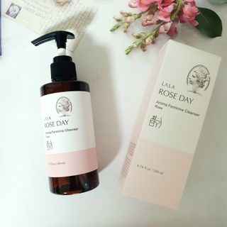 라라로즈데이 시즌2 여성청결제 200ml 아로마 페미민 클렌저, 독일더마인증 — 5점을 준 리뷰어가 2021년 8월 올린 사용 사진