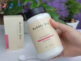 버블데이 아로마/과일 거품 입욕제 — 5점을 준 리뷰어가 2021년 7월 올린 사용 사진