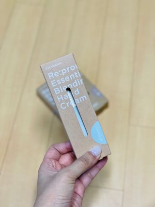 [후르디아] 끈적임 없는 착한성분 비건  핸드크림 3종 — 5점을 준 리뷰어가 2021년 10월 올린 사용 사진