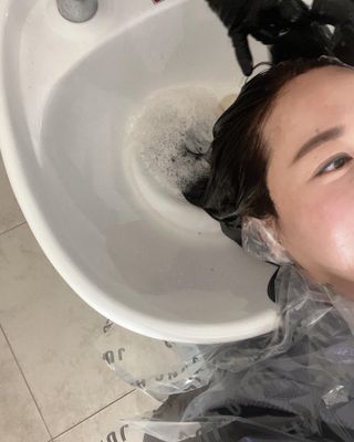 르핸스 퍼포밍 5 샴푸 비반트 포렛/베티버 포그 — 5점을 준 리뷰어가 2023년 2월 올린 사용 사진