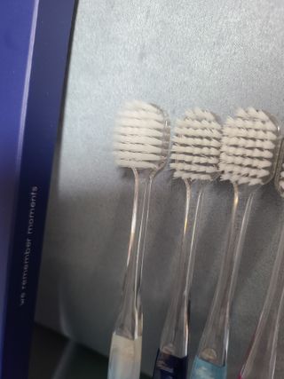 에브리모먼트 에브리 모먼트 칫솔 Every moment toothbrush — 4.5점을 준 리뷰어가 2022년 3월 올린 사용 사진