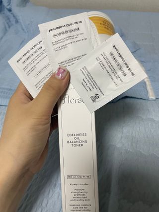 플레라디 에델바이스 오일 밸런싱 토너 — 5점을 준 리뷰어가 2021년 7월 올린 사용 사진