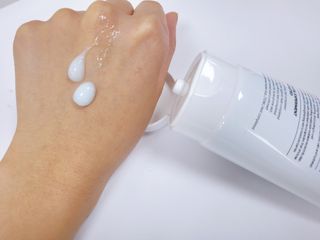 랑벨 수퍼내츄럴 아쿠아 수딩 크림 100ml — 5점을 준 리뷰어가 2022년 4월 올린 사용 사진
