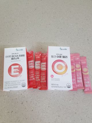 인디닥터 면역 생생 핑크 이뮨 젤리 + 타이탄 BCAA 프로틴 젤리스틱 — 5점을 준 리뷰어가 2022년 5월 올린 사용 사진