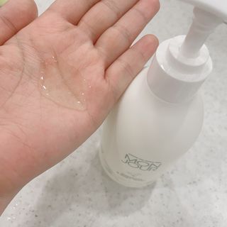 토박스코리아 몽쥬르 유아 샴푸앤워시 300ml — 5점을 준 리뷰어가 2021년 5월 올린 사용 사진