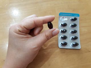 메디포스트 모비타 아쿠아셀 엔초비오메가3 60캡슐 — 4점을 준 리뷰어가 2023년 1월 올린 사용 사진