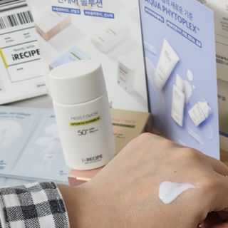 아이레시피 모이스트터치 스포츠 선밀크 50ml (SPF50+ PA+++) — 5점을 준 리뷰어가 2023년 2월 올린 사용 사진