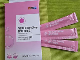 주식회사 얼굴반쪽 [얼굴반쪽 가르시니아 2,800mg] x 14포 1주 젤리 다이어트 보조제 체지방감소 — 3점을 준 리뷰어가 2021년 10월 올린 사용 사진